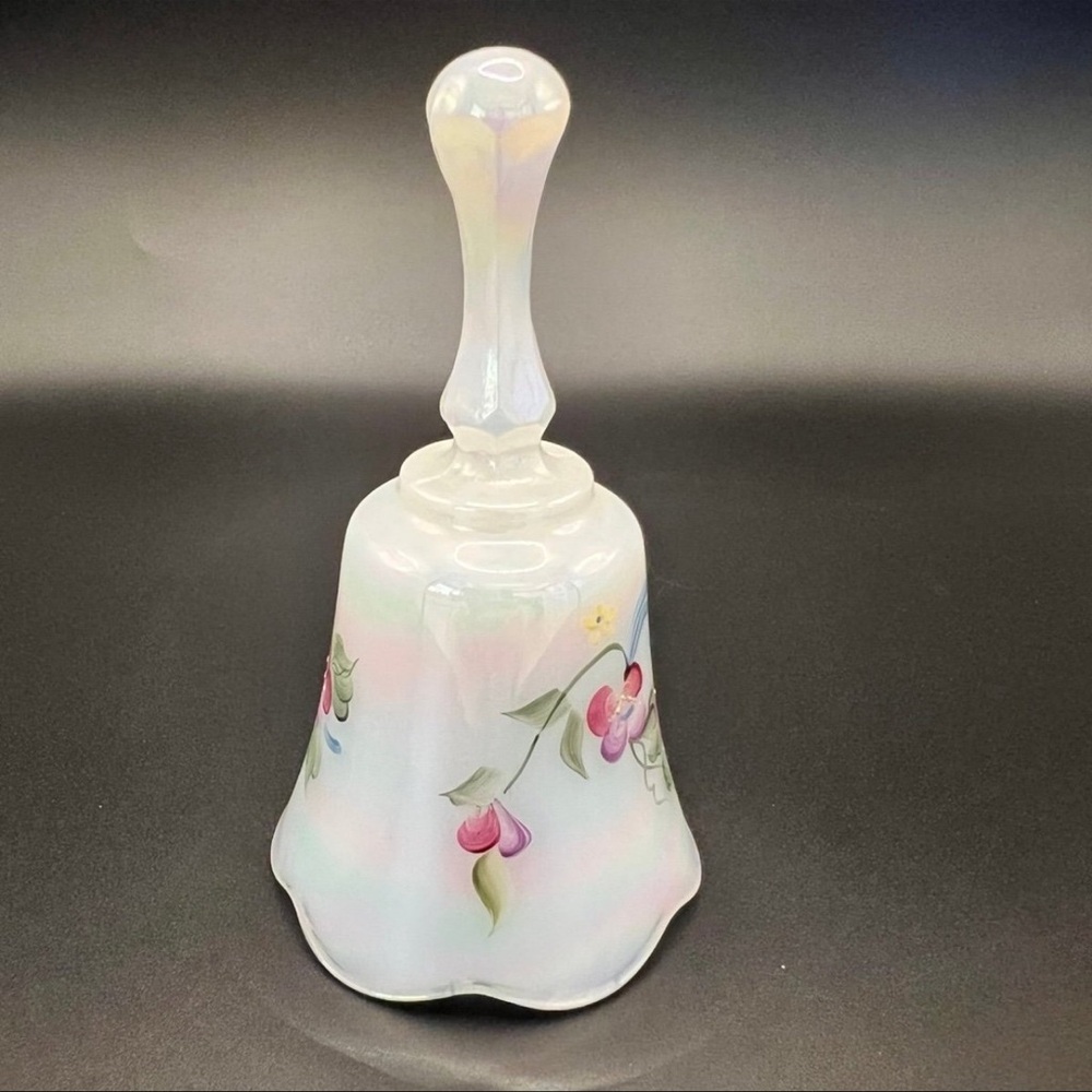 Vintage Fenton Art Glass Bell - Picture 4 of 6